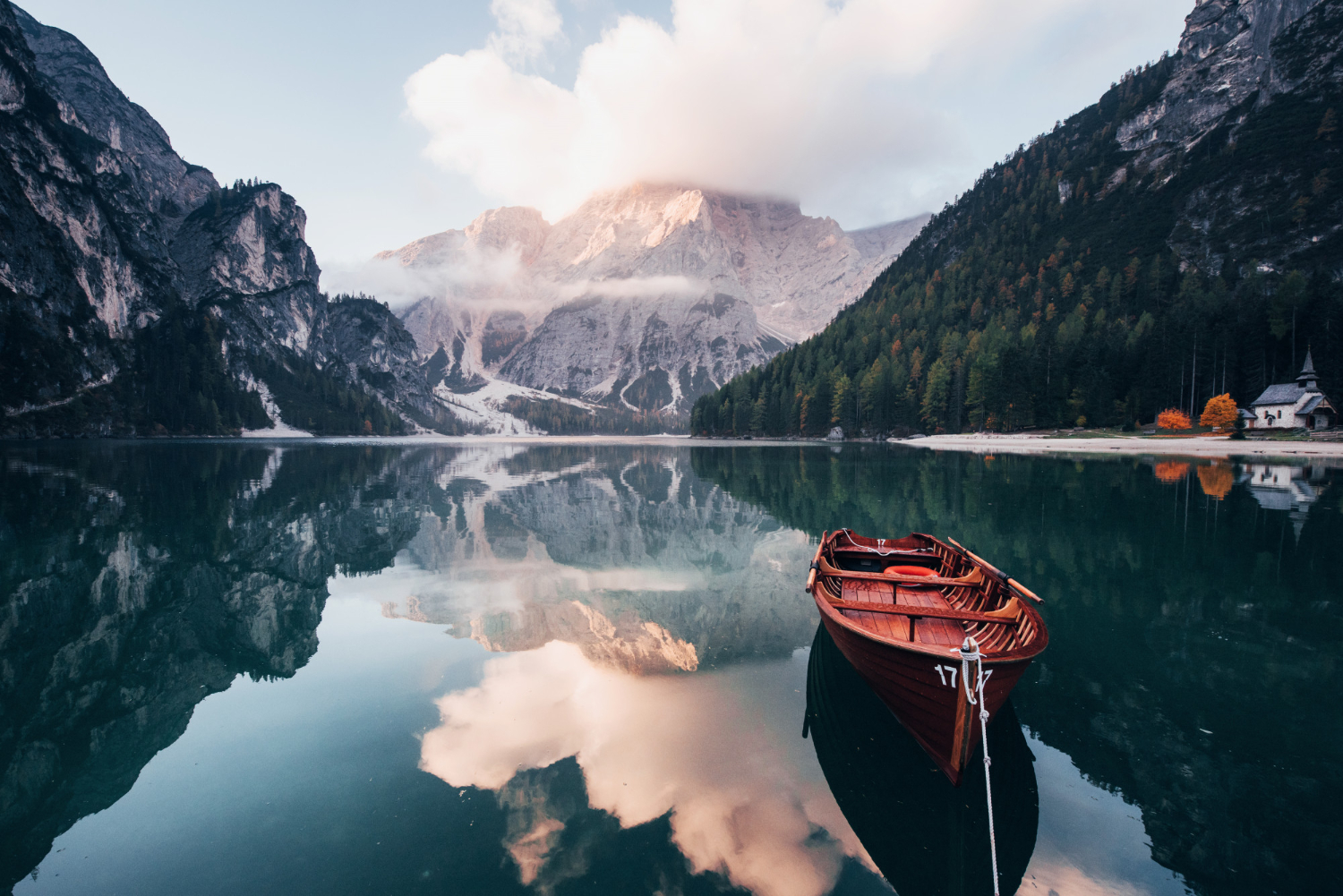 Puzzle Bote en el lago