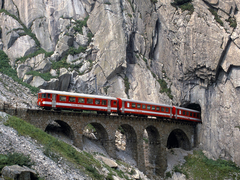 Puzzle Tren en la montaña