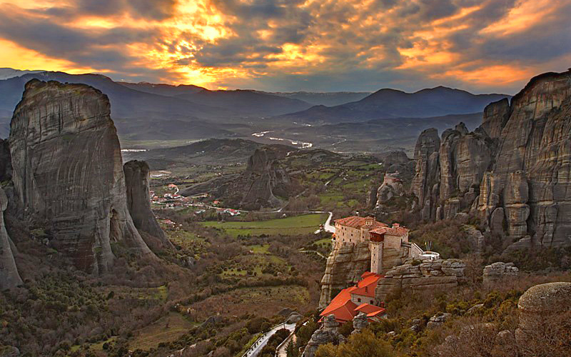 Puzzle Atardecer en las montañas