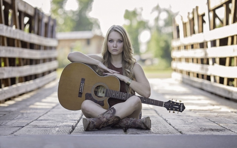 Puzzle Chica con guitarra