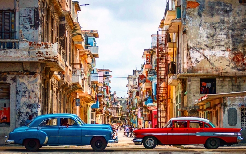 Puzzle Coches en La Habana
