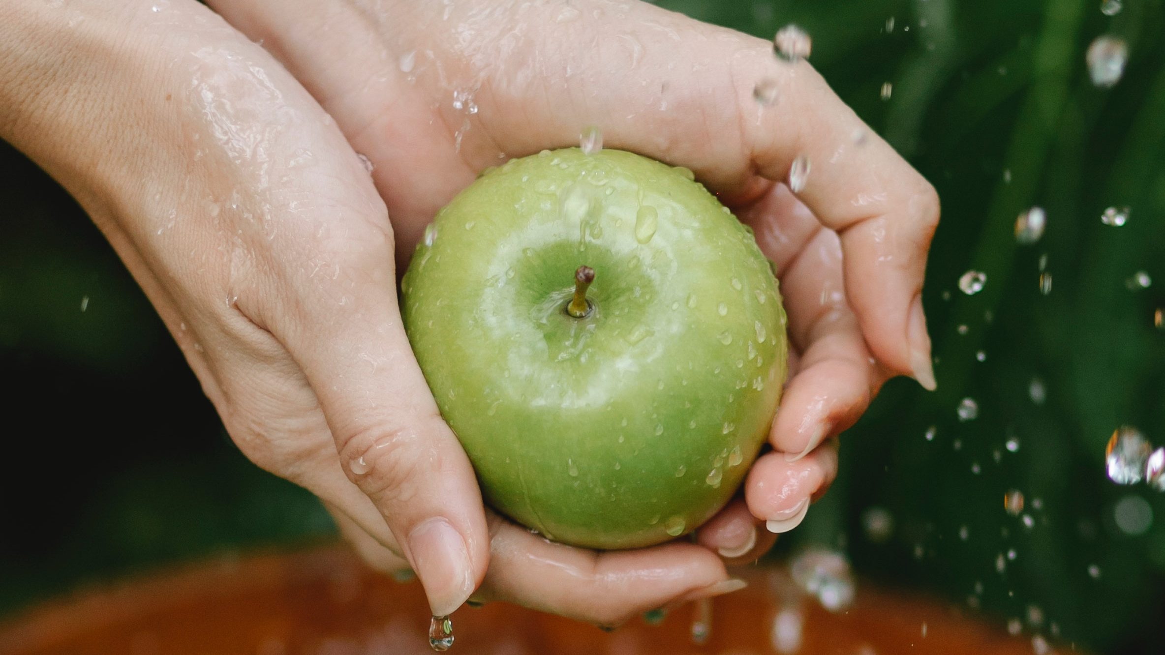 Los beneficios de comer una manzana al día que nadie te ha contado
